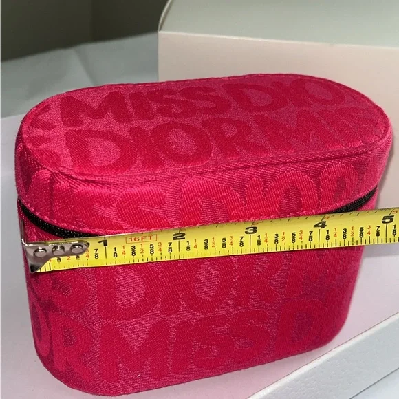 New, unused & authentic Miss Dior edition cosmetic bag. Limited edition - Picture 10 of 10